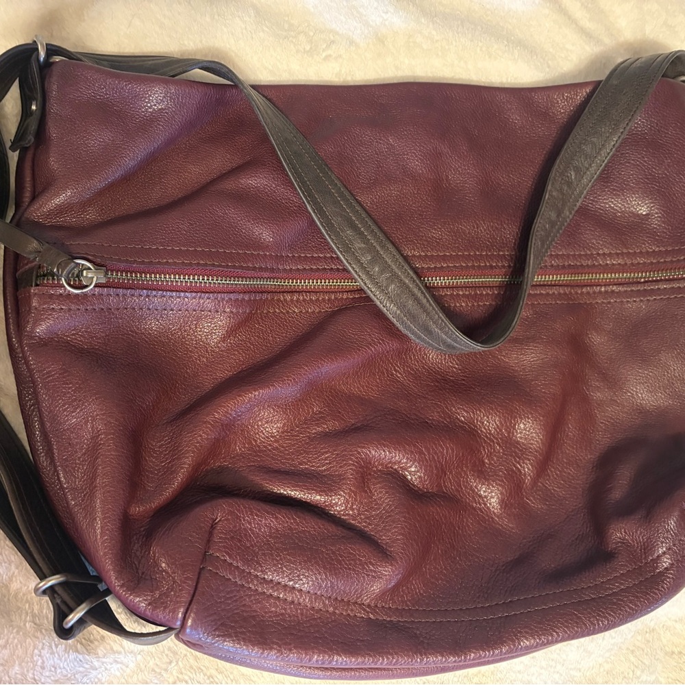 Rough and tumbleBurgundy duffle Leather Shoulder Bag